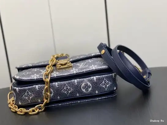 POCHETTE METIS LOUIS WEST EAST VUITTON 0617
